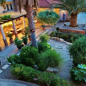 Apartment Lantana, Vir